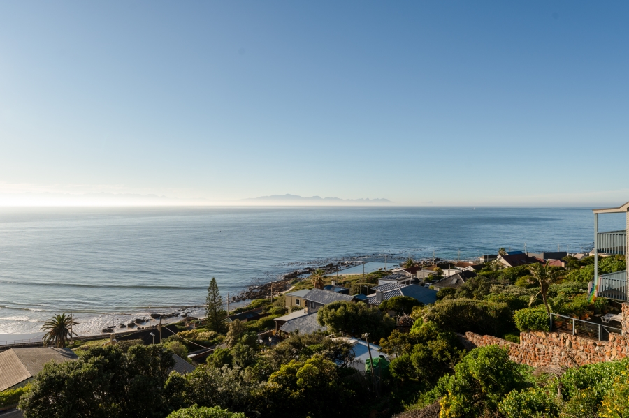 0 Bedroom Property for Sale in Cairnside Western Cape